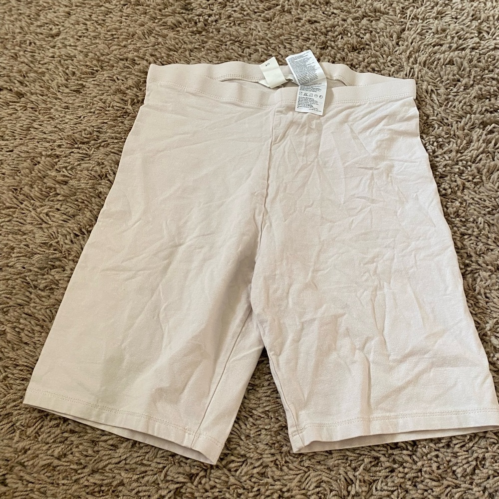 H&M High-Waisted Biker Shorts